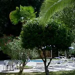 Amfora ホテル ラバック