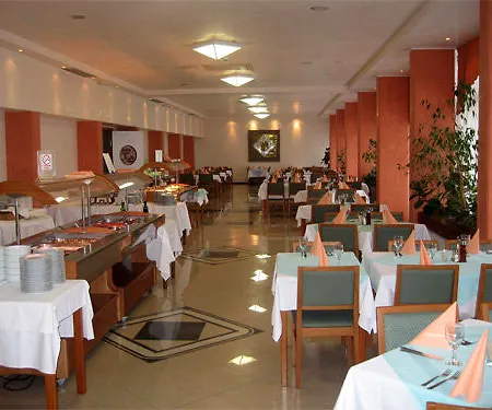 Amfora Hotel 3*
