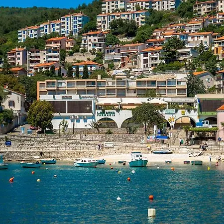 Hotel Amfora 3*