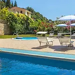 Hotel Amfora
