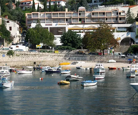 Ξενοδοχείο Amfora 3*